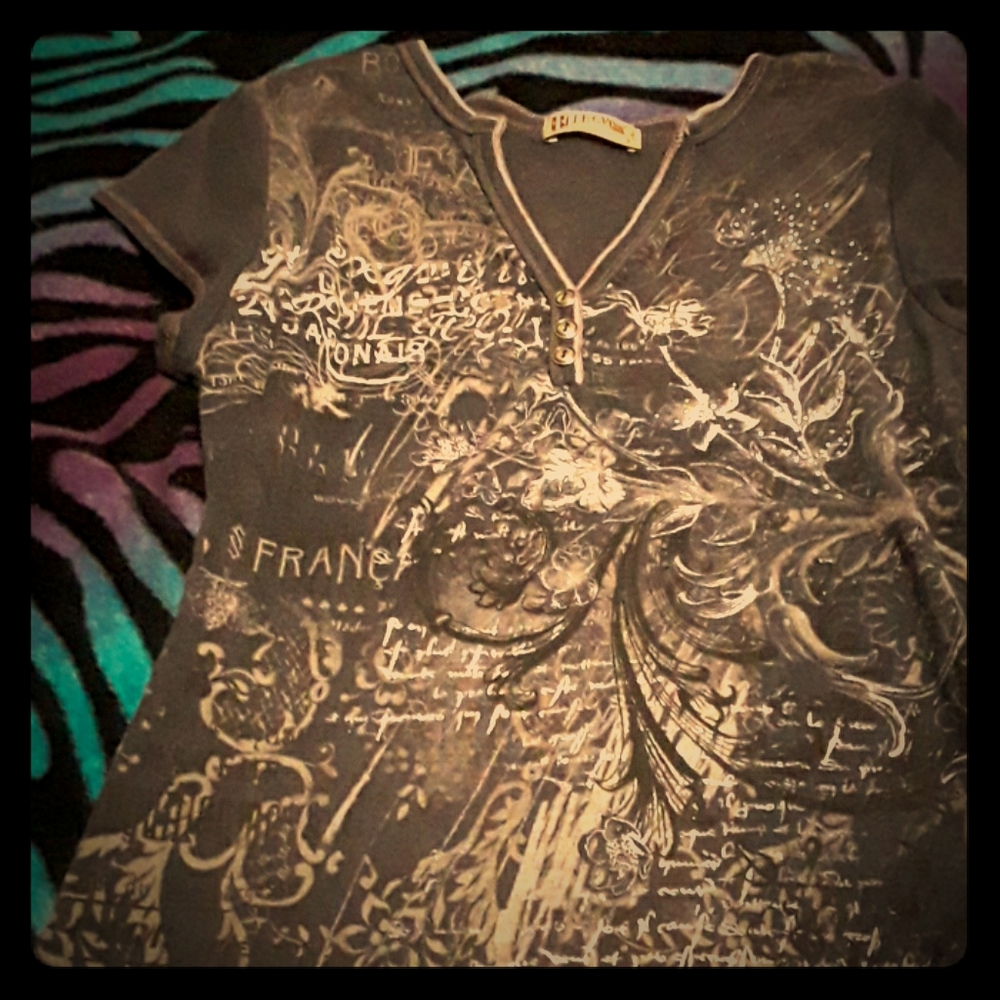 V cut t shirt